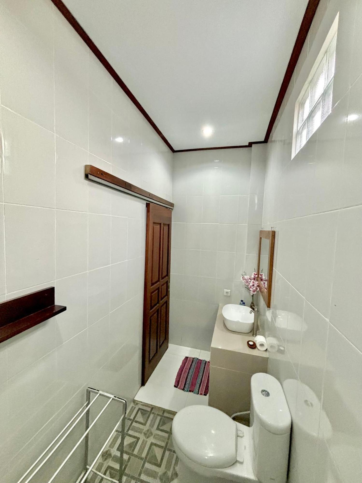 The Lima Home Stay In Canggu Εξωτερικό φωτογραφία