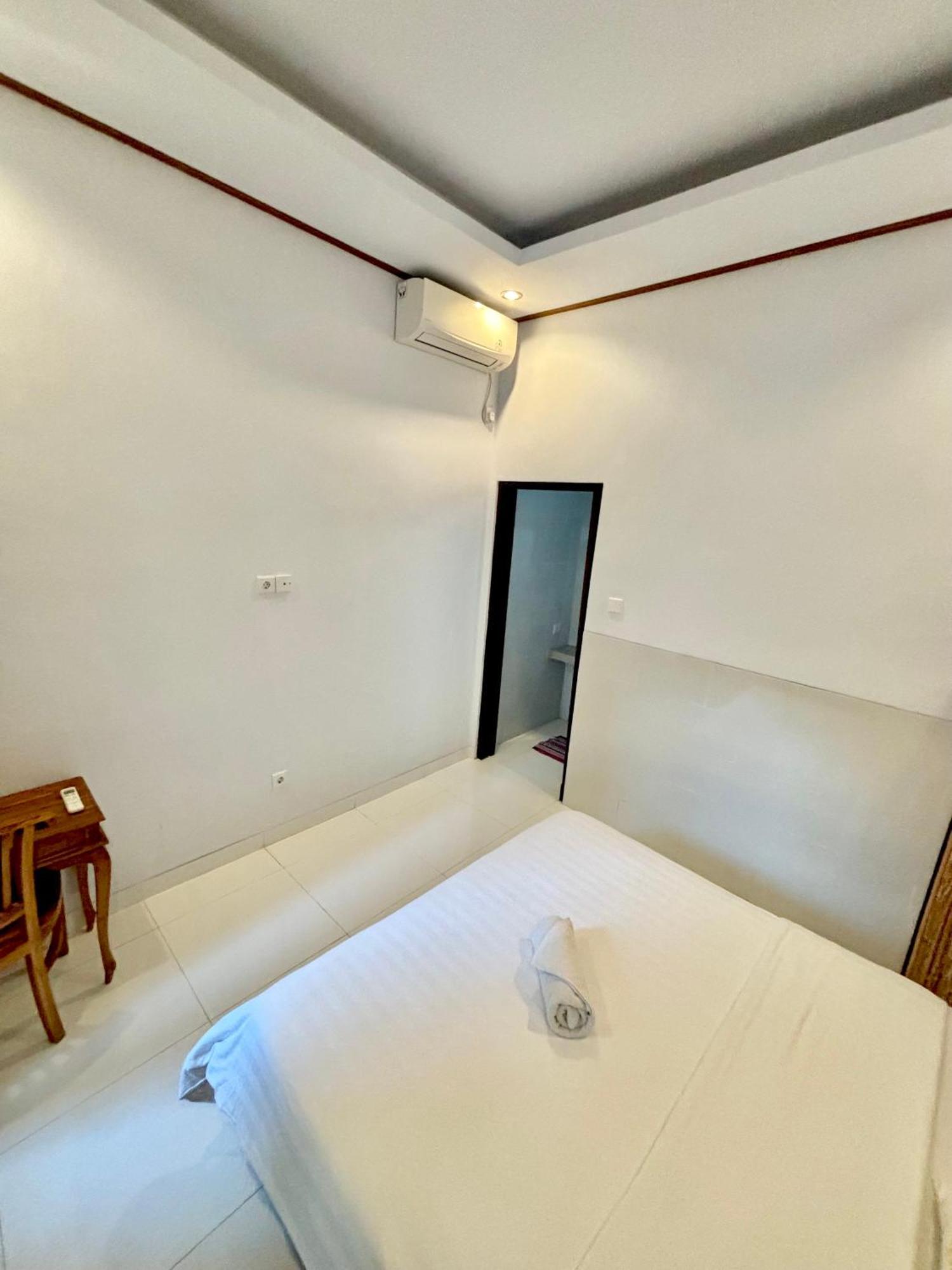 The Lima Home Stay In Canggu Εξωτερικό φωτογραφία